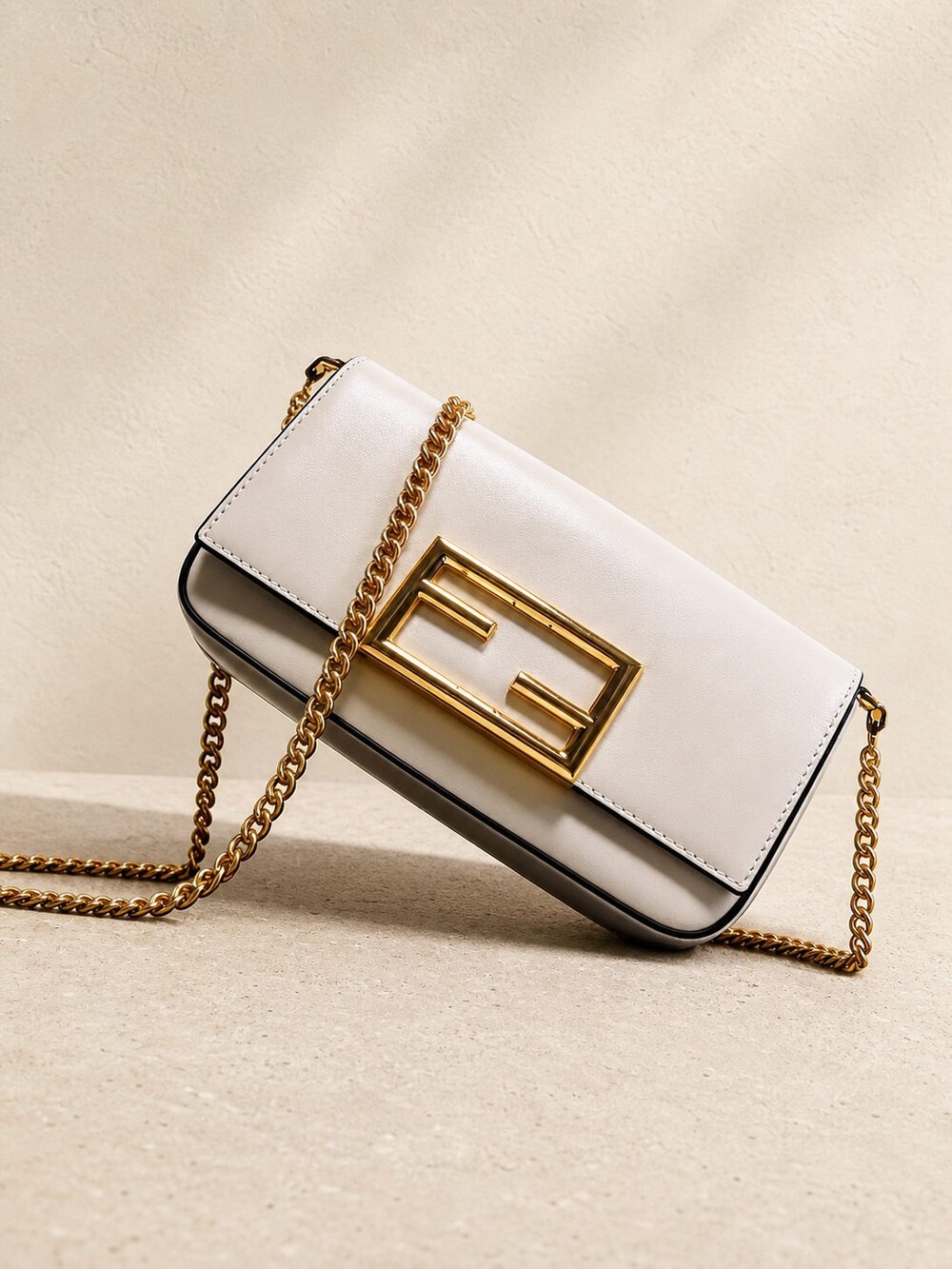 Fendi Smooth White Calfskin Purse with Gold FF Chain - Picture 2 of 8